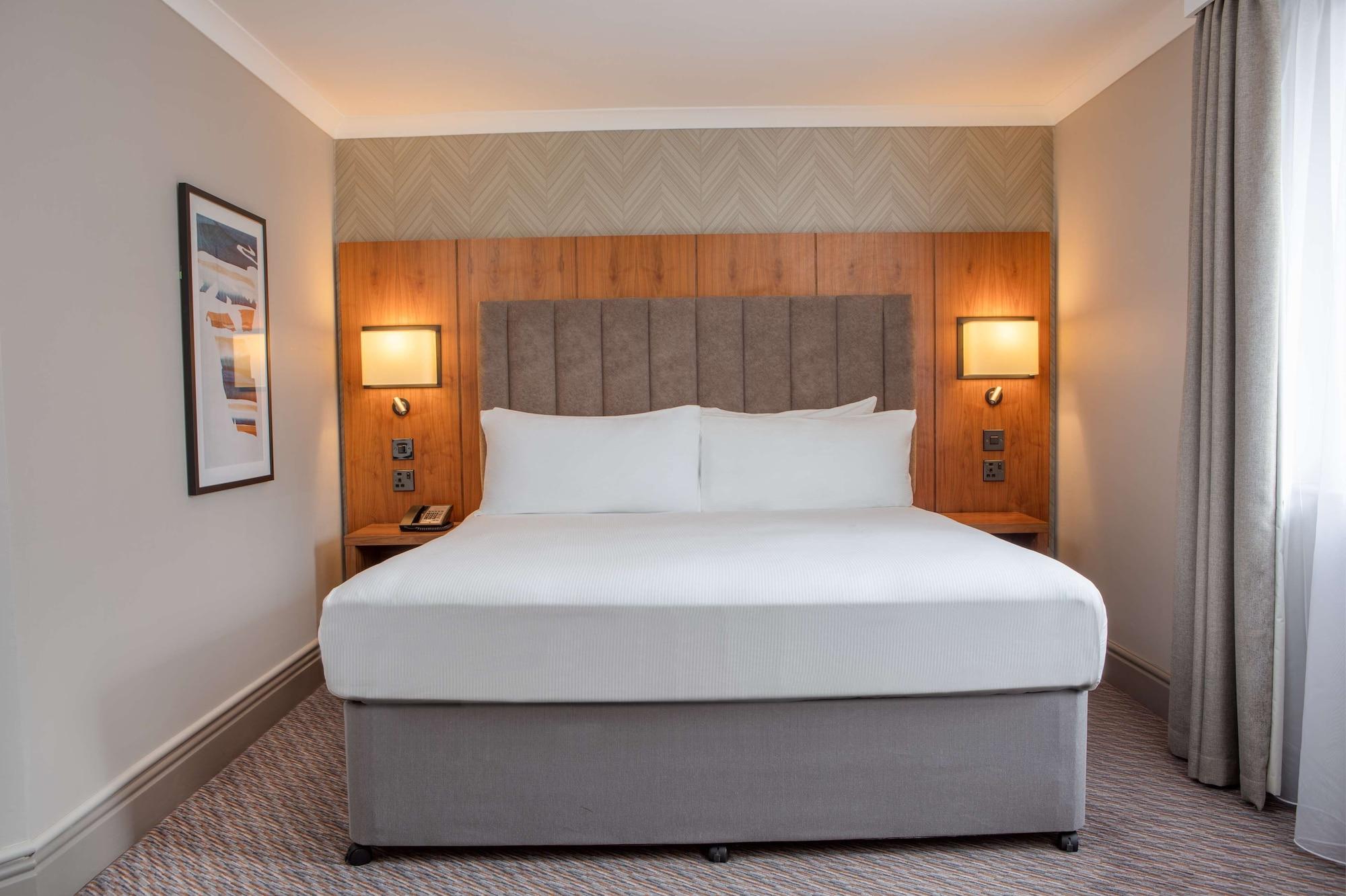 Doubletree By Hilton Southampton Hotel Exterior foto