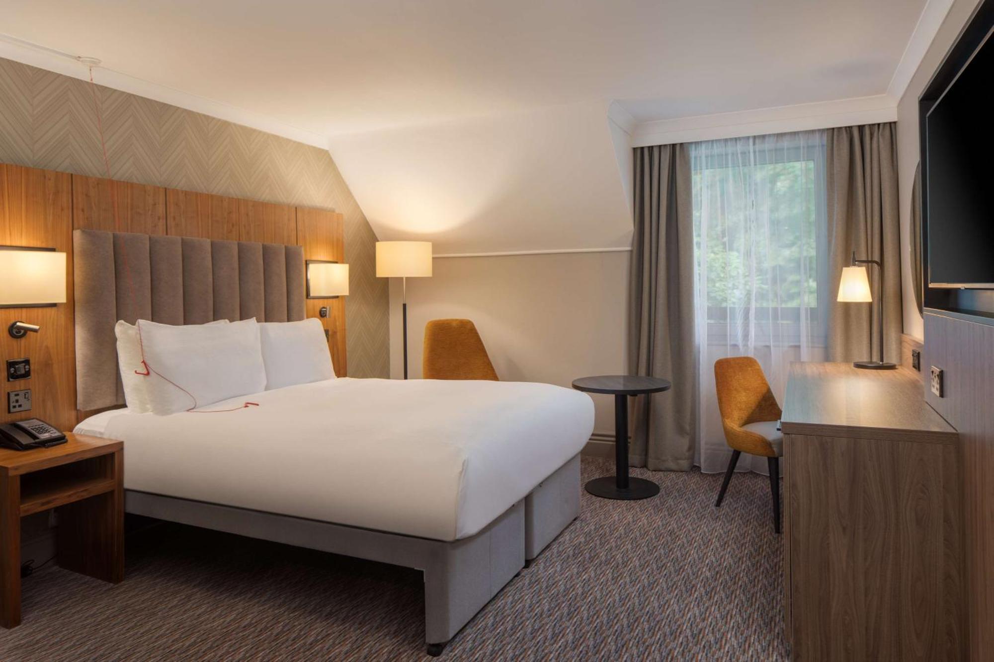 Doubletree By Hilton Southampton Hotel Exterior foto